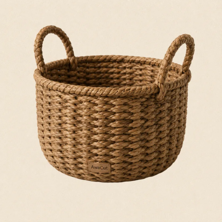 The original product photo, background included
